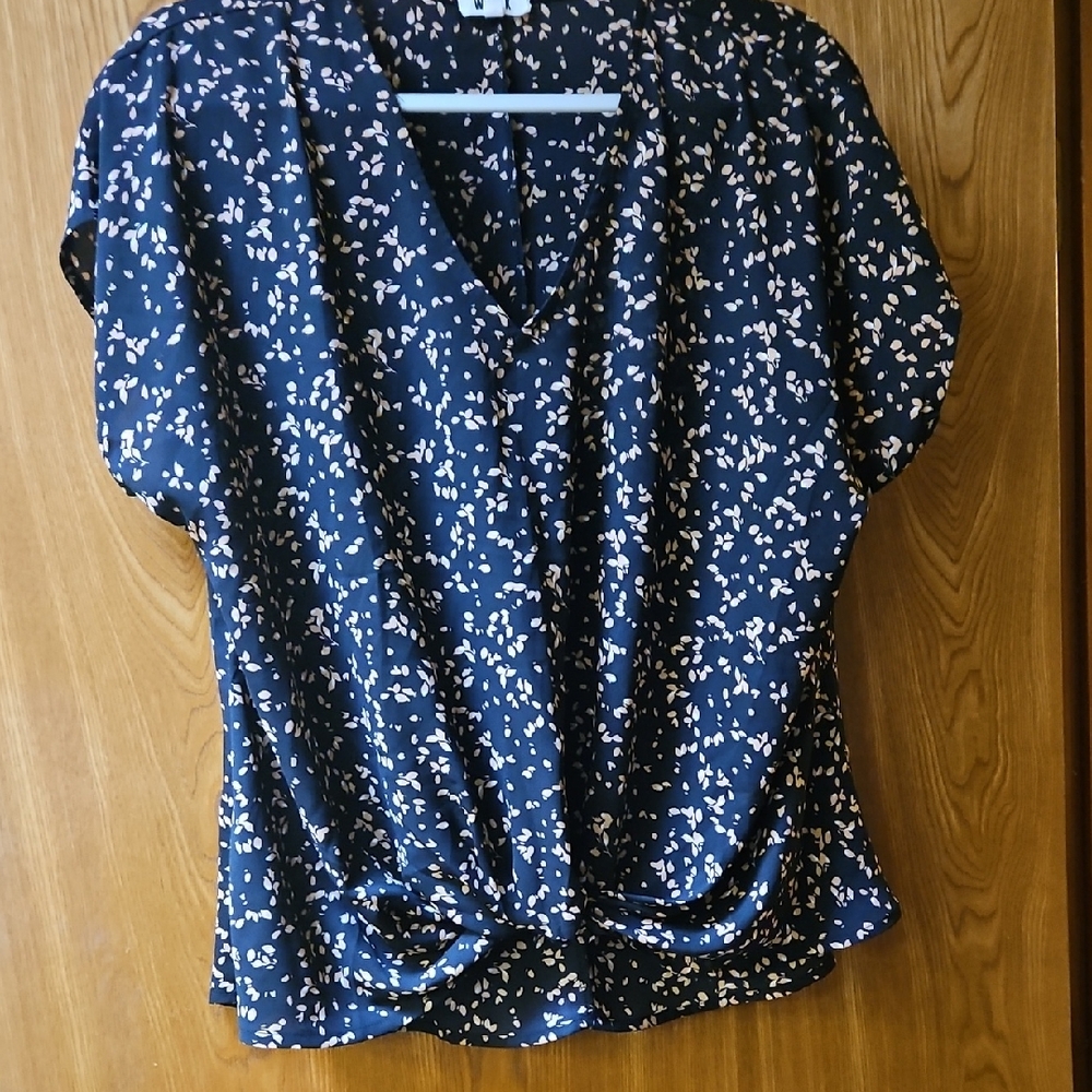 Elegant Black And Tan Floral Women's Blouse